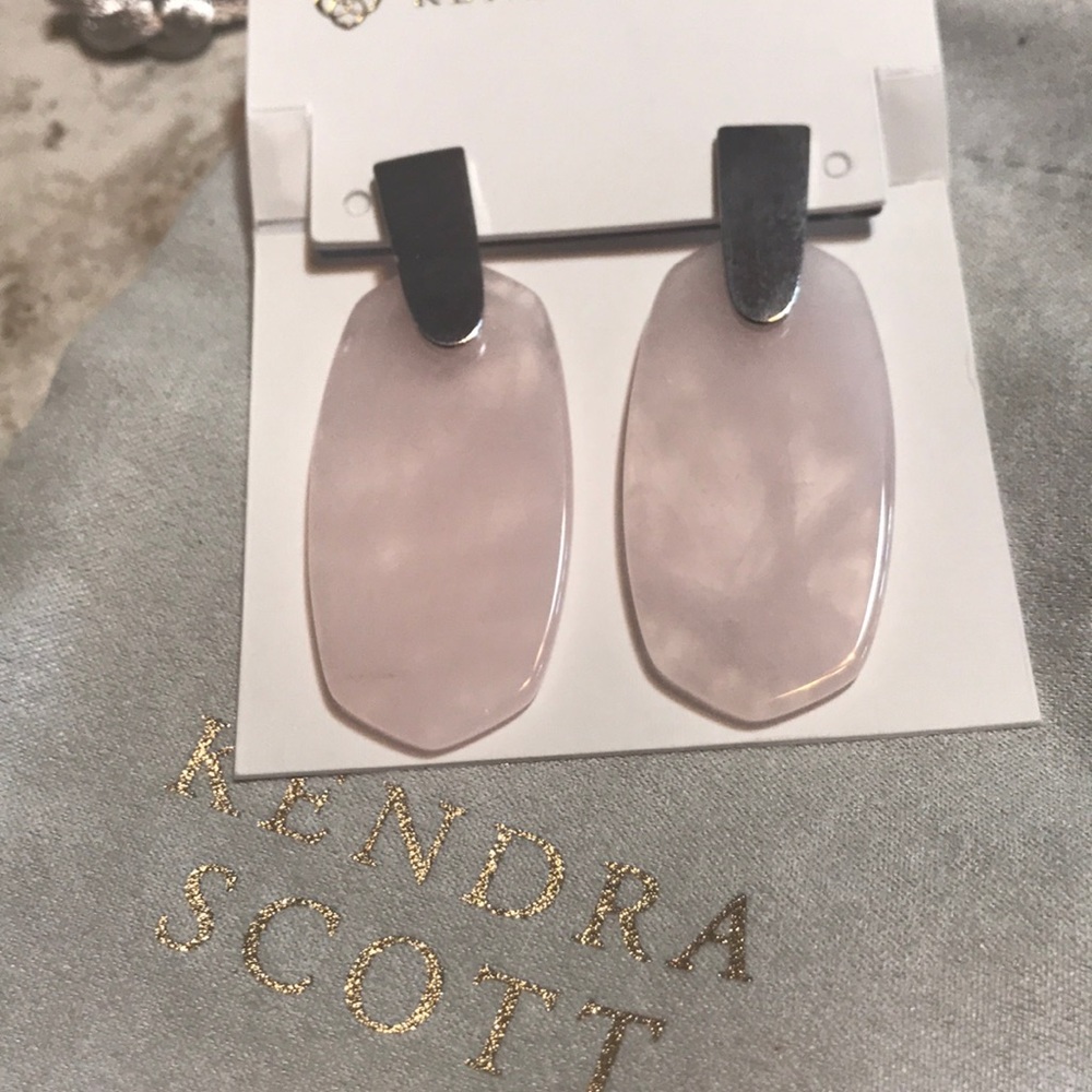 NWT Kendra Scott Aragon Earrings